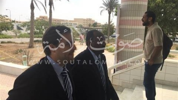 بالصور.. وصول مندوبين الاتحادين الدولي والأفريقي لمراقبة انتخابات الجبلاية