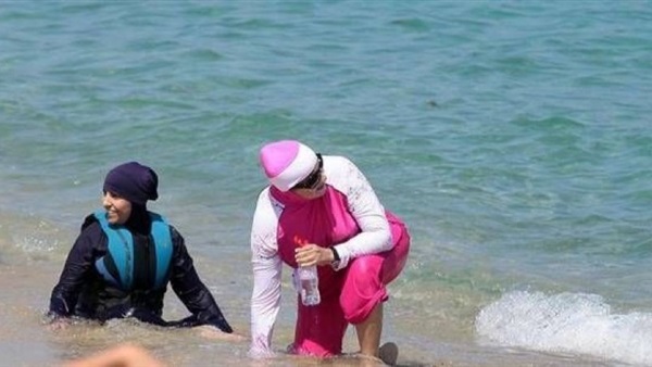 محكمة فرنسية تلغي حظرا على "البوركيني" فرضته مدينة كان محكمة فرنسية تلغي حظرا على "البوركيني" فرضته مدينة كان