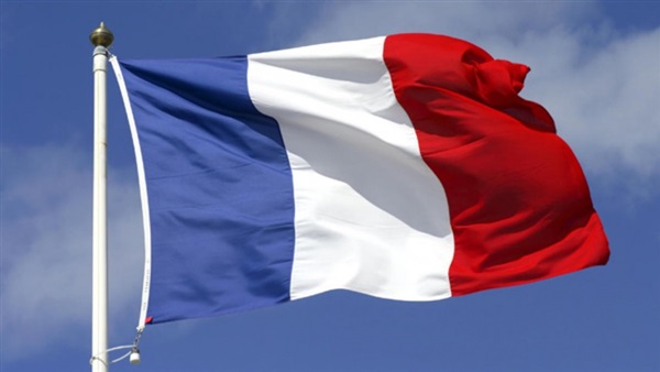 فرنسا تحافظ على الإجراءات الحدودية المتفق عليها مع بريطانيا