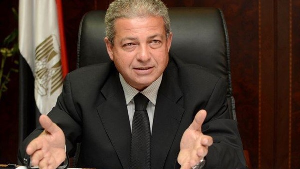 وزير الرياضة يتابع البطولة الأفريقية للسلة ويشيد بناشئات مصر 