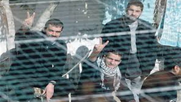 الاحتلال يصدر أوامر اعتقال إداري بحق 27 فلسطينيا الاحتلال يصدر أوامر اعتقال إداري بحق 27 فلسطينيا