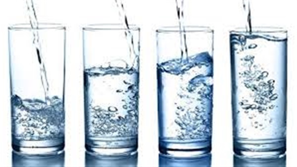 دراسة: 9 من 10 شباب فرنسيين لا يشربون الماء الكافى لتروى أجسامهم