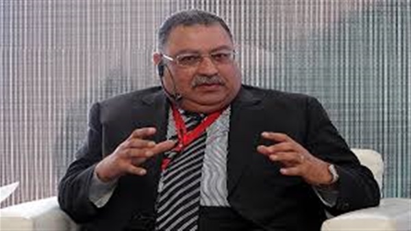 خبير اقتصادي: وزير المالية المسئول عن ضبط الصناديق الخاصة خبير اقتصادي: وزير المالية المسئول عن ضبط الصناديق الخاصة