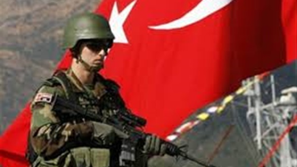 الجيش التركي يستهدف 19 هدفًا للإرهابيين في قريتين شمالي سوريا الجيش التركي يستهدف 19 هدفًا للإرهابيين في قريتين شمالي سوريا