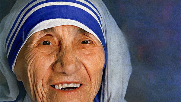 حصول  الأم تيريزا على لقب  "قديسة" بعد 19 عاما من وفاتها
