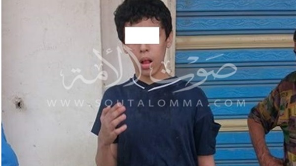 أهالى زفتى يعثرون على طفل معاق مقيد بسلسلة حديدية 