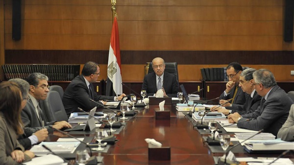 الحكومة تؤكد أهمية وصول الدعم إلى مستحقيه الحكومة تؤكد أهمية وصول الدعم إلى مستحقيه
