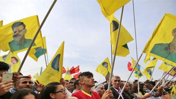 آلاف الأكراد يتظاهرون في مدينة كولونيا الألمانية آلاف الأكراد يتظاهرون في مدينة كولونيا الألمانية