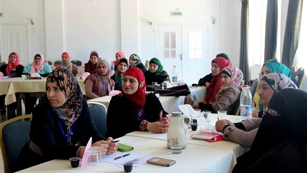 محافظ القليوبية يناقش تمكين المرأة بكافة المجالات محافظ القليوبية يناقش تمكين المرأة بكافة المجالات