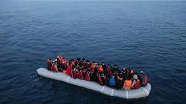 القبض على يونانيين حاولا تهريب لاجئين عبر الحدود مع ألبانيا