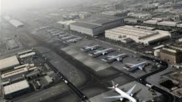 التحقيق الأولي يظهر ارتطام الطائرة الاماراتية بمدرج مطار دبي أثناء محاولة تفادي الهبوط التحقيق الأولي يظهر ارتطام الطائرة الاماراتية بمدرج مطار دبي أثناء محاولة تفادي الهبوط