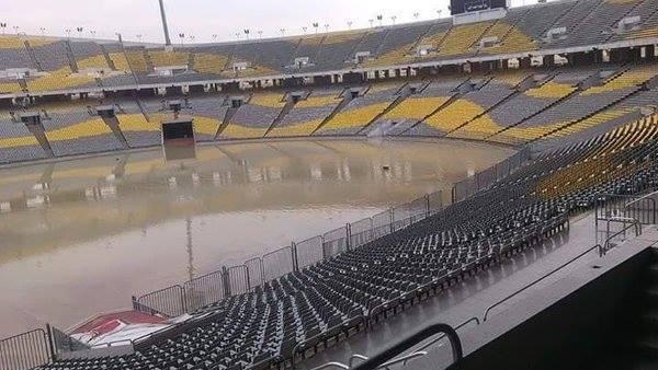 مدير ستاد برج العرب: تم شفط المياه بنجاح مدير ستاد برج العرب: تم شفط المياه بنجاح
