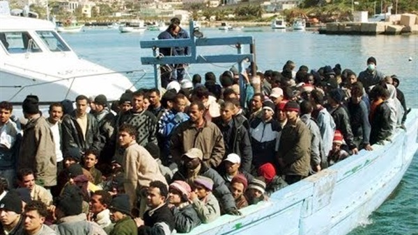 إنقاذ 383 مهاجرًا كانوا يحاولون الوصول إلى الجزر الشرقية باليونان  إنقاذ 383 مهاجرًا كانوا يحاولون الوصول إلى الجزر الشرقية باليونان