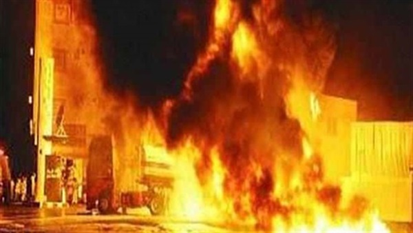 رجل يشعل النيران بمنزل طليقته بالإسكندرية
