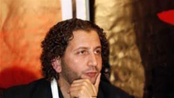 عبد العزيز حشاد يعقد جلسات عمل لبدء تصوير «بيت السلايف» عبد العزيز حشاد يعقد جلسات عمل لبدء تصوير «بيت السلايف»