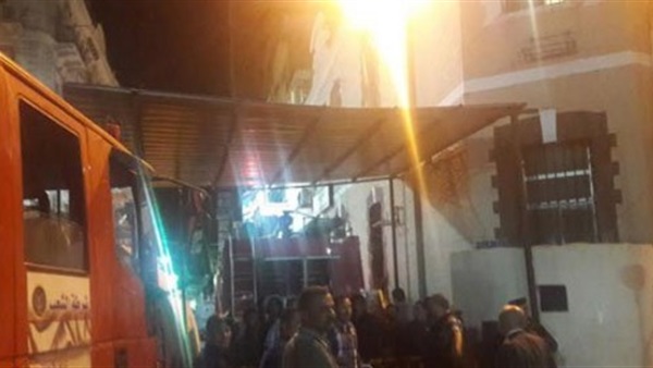 مصدر أمنى: مساجين بقسم «النهضة» يشعلون النيران داخل الحجز مصدر أمنى: مساجين بقسم «النهضة» يشعلون النيران داخل الحجز