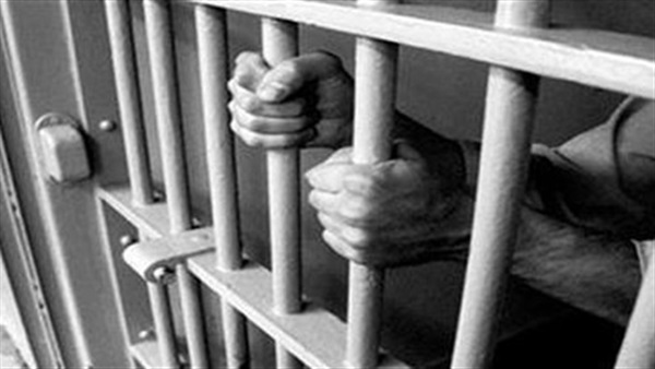 القبض على 3 متهمين هاربين من أحكام بالسجن في أسيوط 