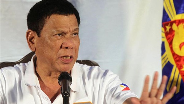 رئيس الفلبين يطالب قوات الكوماندوز الأمريكية بمغادرة جنوب البلاد