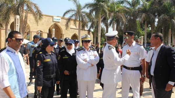 بالفيديو والصور.. جولة تفقدية للشرطة النسائية بحديقة الأزهر بالفيديو والصور.. جولة تفقدية للشرطة النسائية بحديقة الأزهر