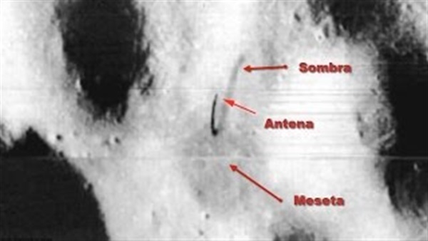 شاهد.. ما حقيقة رصد "هوائي الاتصالات" على سطح القمر؟