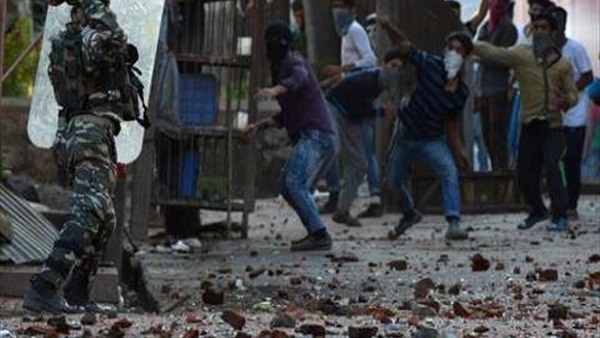 مقتل محتج في تجدد الاشتباكات بالشطر الهندي من كشمير مقتل محتج في تجدد الاشتباكات بالشطر الهندي من كشمير