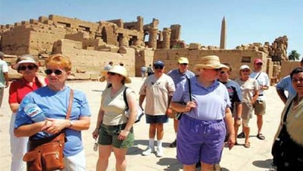 7 آلاف سائح إجمالي حركة مطار شرم الشيخ خلال 24 ساعة 7 آلاف سائح إجمالي حركة مطار شرم الشيخ خلال 24 ساعة