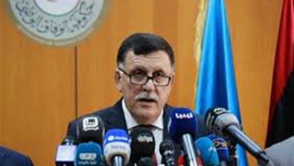 رئيس حكومة الوفاق الليبية يدعو "جميع الاطراف" للاجتماع لمناقشة انهاء الصراع رئيس حكومة الوفاق الليبية يدعو "جميع الاطراف" للاجتماع لمناقشة انهاء الصراع