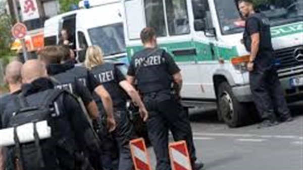 اعتقال ثلاثة متطرفين في ألمانيا اعتقال ثلاثة متطرفين في ألمانيا