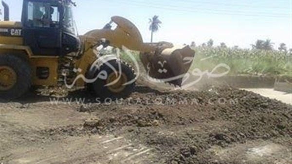 رفع وإزالة 8 حالات تعد على الأرض الزراعية بمركزين بالمنيا رفع وإزالة 8 حالات تعد على الأرض الزراعية بمركزين بالمنيا