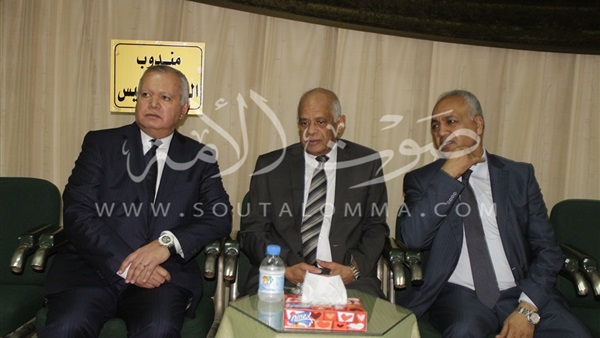توقف الحركة المرورية على طريق «مصر- الإسكندرية» الزراعي توقف الحركة المرورية على طريق «مصر- الإسكندرية» الزراعي