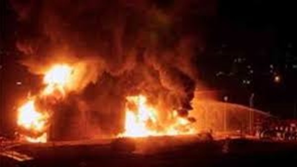 عاجل.. حريق هائل يلتهم 3 مراكب في السويس عاجل.. حريق هائل يلتهم 3 مراكب في السويس