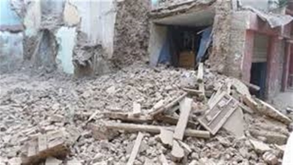 العناية الإلهية تنقذ سكان عقار انهار جزئيًا بالإسكندرية العناية الإلهية تنقذ سكان عقار انهار جزئيًا بالإسكندرية