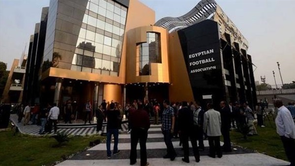 بالصور.. بدء اجتماعات اتحاد الكرة بـ«الفاتحة» 