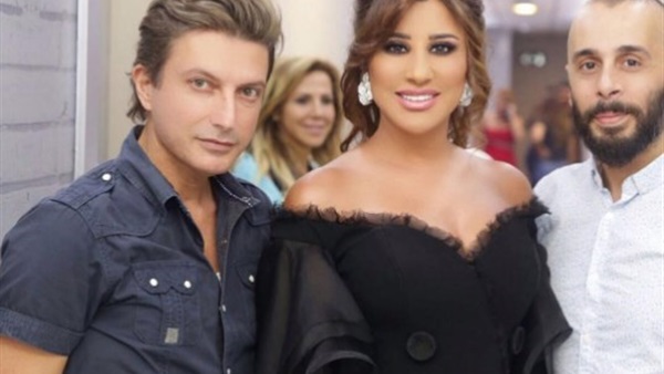 بالصور..شاهد اطلالتين «نجوم كرم» بحفل ام بى سى