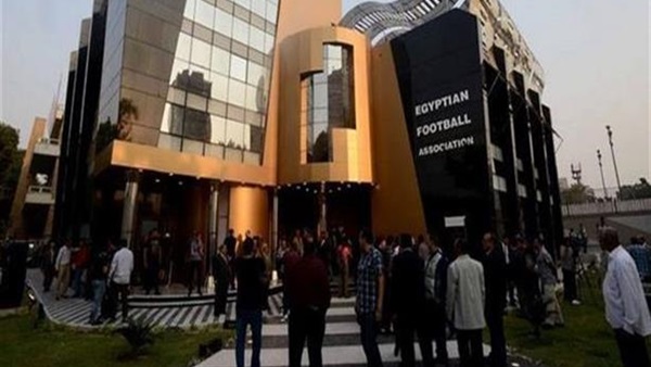 برج العرب والدفاع الجوي يتسببان في أزمة بالدوري برج العرب والدفاع الجوي يتسببان في أزمة بالدوري