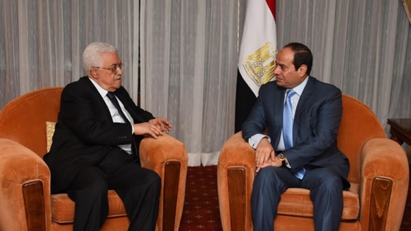 السيسي يلتقي محمود عباس على هامش أعمال الجمعية العامة السيسي يلتقي محمود عباس على هامش أعمال الجمعية العامة