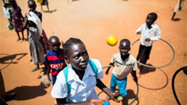 الخرطوم تعلن استضافة 400 لاجئ فروا من الحرب الأهلية بجنوب السودان الخرطوم تعلن استضافة 400 لاجئ فروا من الحرب الأهلية بجنوب السودان
