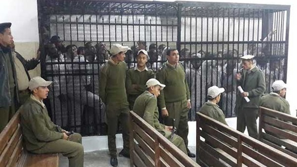 غدا.. «الجنايات» تنظر محاكمة المتهمين في «اقتحام قسم حلوان» غدا.. «الجنايات» تنظر محاكمة المتهمين في «اقتحام قسم حلوان»