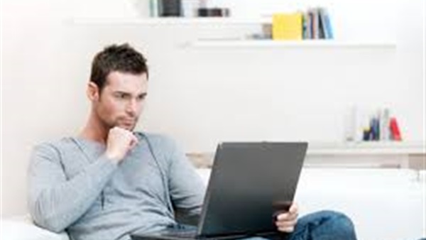 العمل من المنزل يغرى الرجل مثل المرأة العمل من المنزل يغرى الرجل مثل المرأة