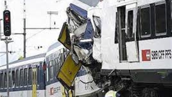 مقتل وإصابة 73 في حادث تصادم قطارين بالجزائر مقتل وإصابة 73 في حادث تصادم قطارين بالجزائر