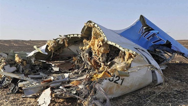 مصادر أمريكية: مسؤولون روس يرون أن قنبلة أسقطت الطائرة في سيناء مصادر أمريكية: مسؤولون روس يرون أن قنبلة أسقطت الطائرة في سيناء