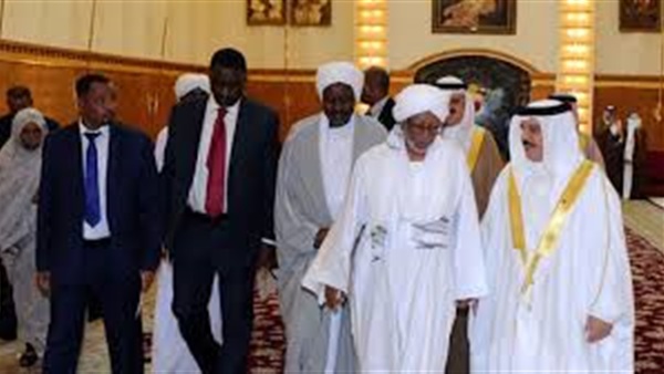 ملك البحرين يلتقي رئيس المجلس الوطني السوداني