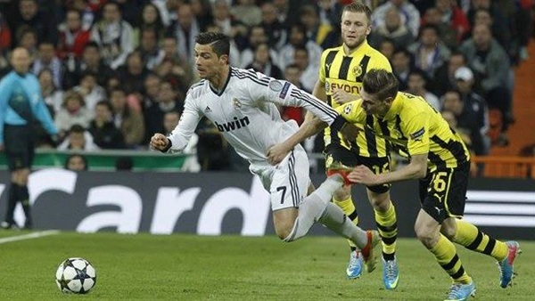 شبح النتائج السلبية و«القميص الأصفر» يطارد ريال مدريد في مواجهة دورتموند غدا