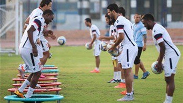 الزمالك يستأنف تدريباته استعدادا لمواجهة النصر للتعدين في الدوري الزمالك يستأنف تدريباته استعدادا لمواجهة النصر للتعدين في الدوري