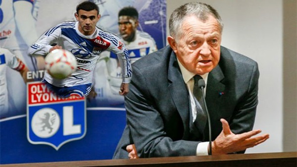 «ميشيل» غضب بسبب زعم الشرطة الإسبانية القوة المفرطة ضد مشجعي ناديه