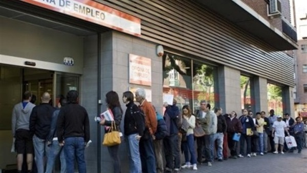 زيادة عدد العاطلين بفرنسا بنسبة 1.4 %خلال شهر أغسطس الماضي زيادة عدد العاطلين بفرنسا بنسبة 1.4 %خلال شهر أغسطس الماضي