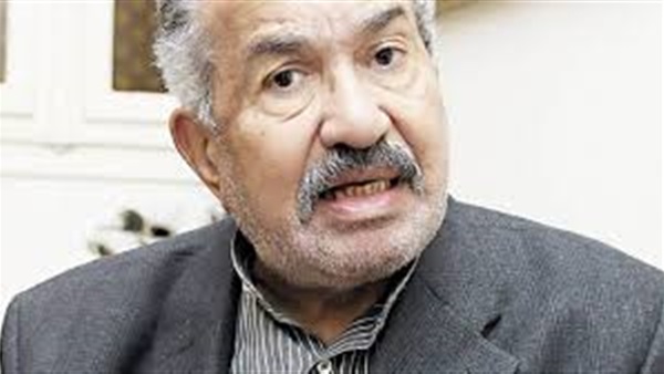 حمدى أحمد يتعرض لذبحة صدرية للمرة الثانية حمدى أحمد يتعرض لذبحة صدرية للمرة الثانية