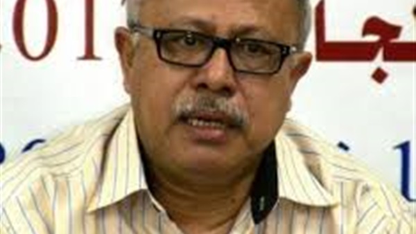 الحوثيون يكلفون محافظ عدن السابق بتشكيل حكومة في صنعاء