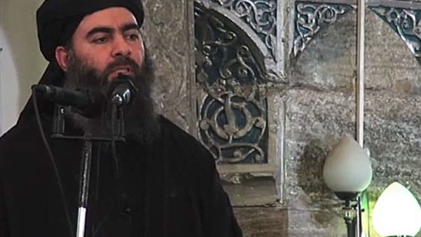 إصابة زعيم تنظيم «داعش» و3 من مساعديه بتسمم بعد تناول الطعام إصابة زعيم تنظيم «داعش» و3 من مساعديه بتسمم بعد تناول الطعام