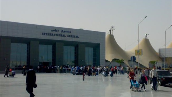 مطار الغردقة يستقبل 5 آلاف سائح من الدول الأوروبية مطار الغردقة يستقبل 5 آلاف سائح من الدول الأوروبية